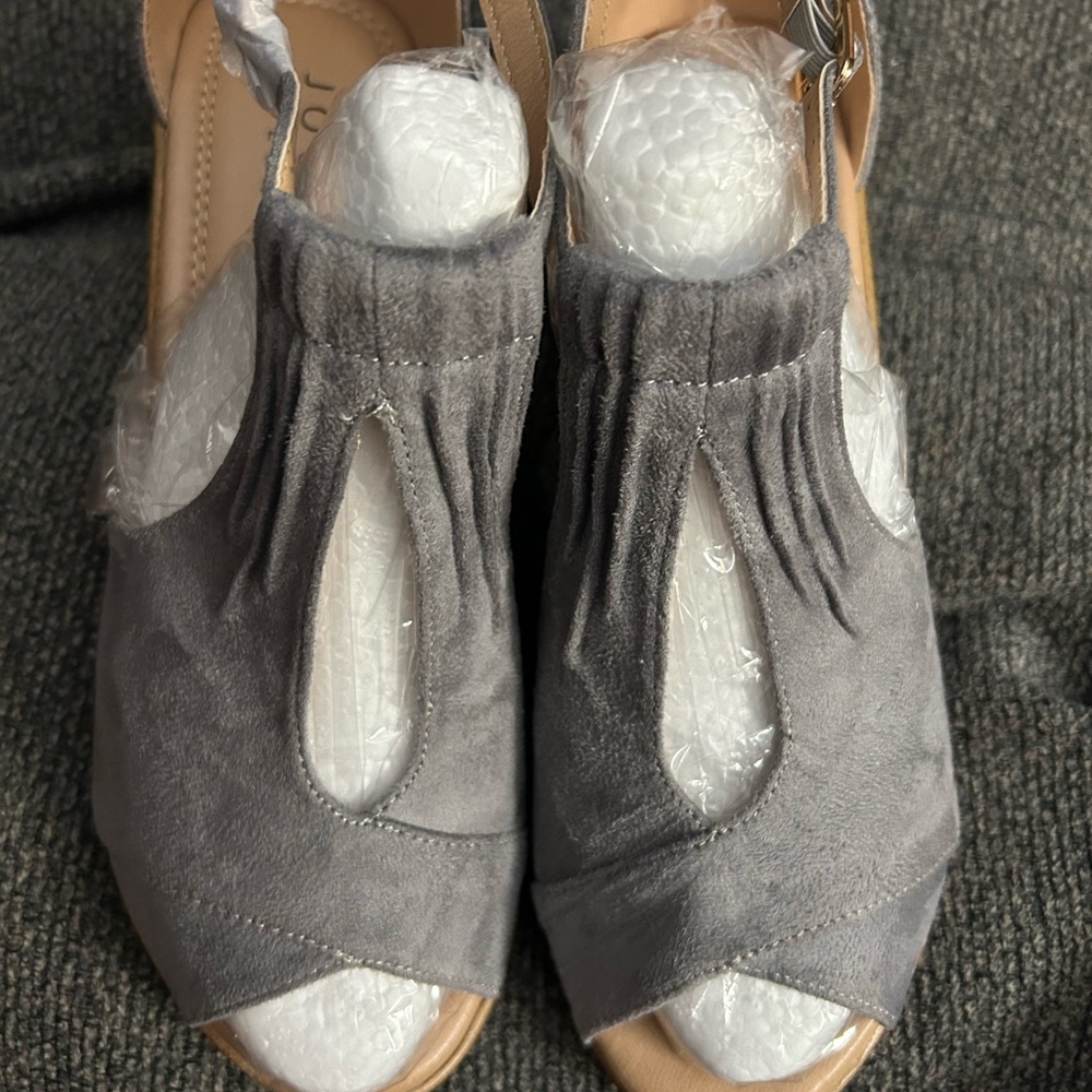 Journee Collection Gray Sandals